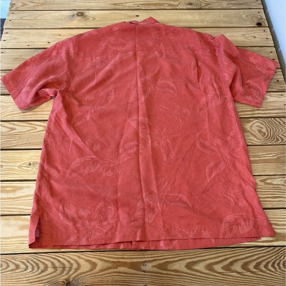 Tommy Bahama Button Up Silk Shirt Size Large Men’s Red Short Sleeve - Picture 2 of 7